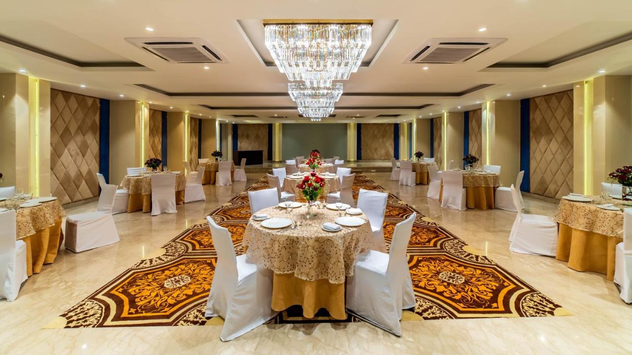 Country Inn Tarika Riverside Resort Jim Corbett Garjia Exterior foto