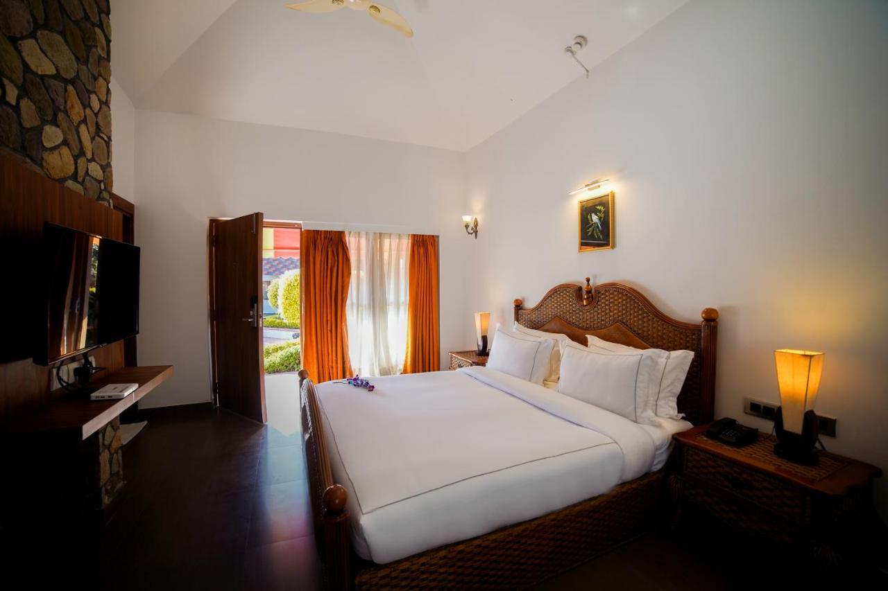 Country Inn Tarika Riverside Resort Jim Corbett Garjia Exterior foto