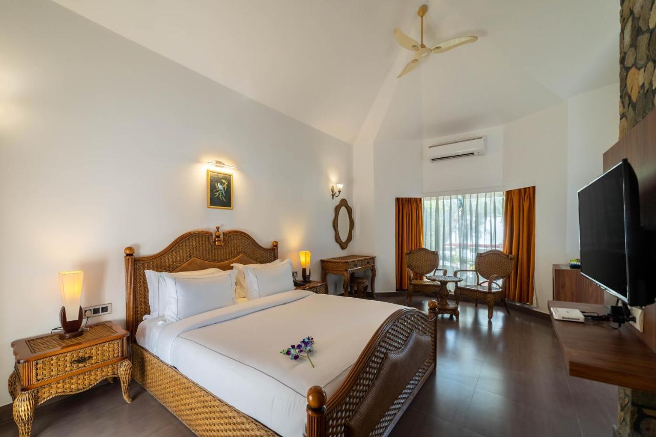 Country Inn Tarika Riverside Resort Jim Corbett Garjia Exterior foto