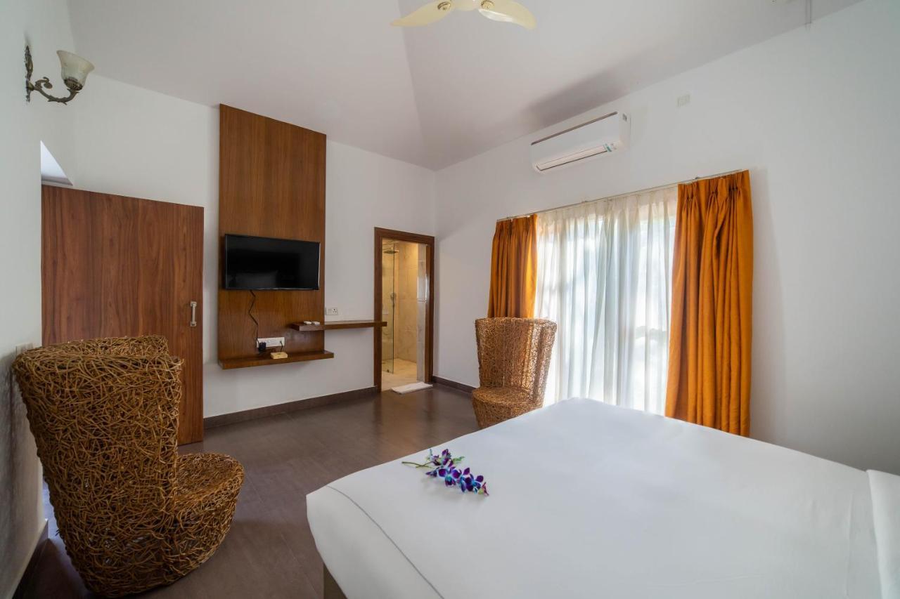Country Inn Tarika Riverside Resort Jim Corbett Garjia Exterior foto