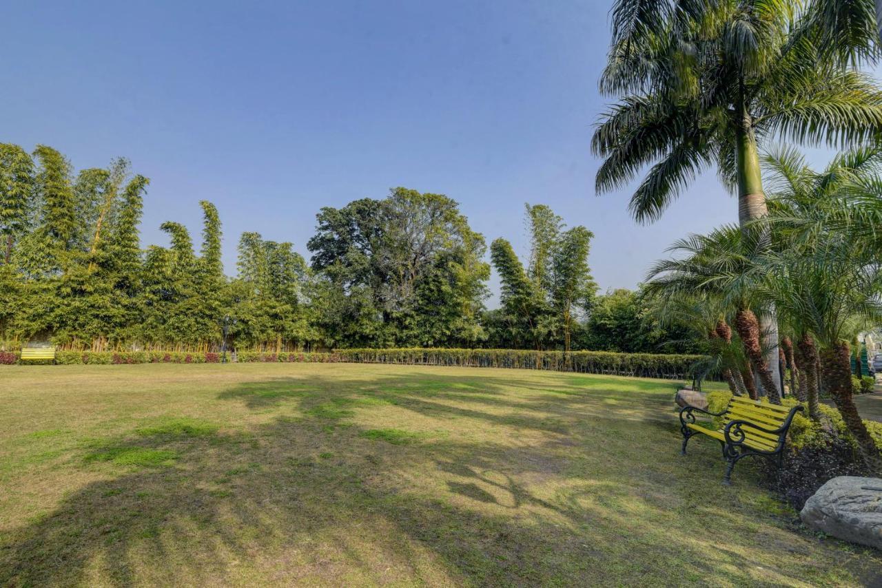 Country Inn Tarika Riverside Resort Jim Corbett Garjia Exterior foto